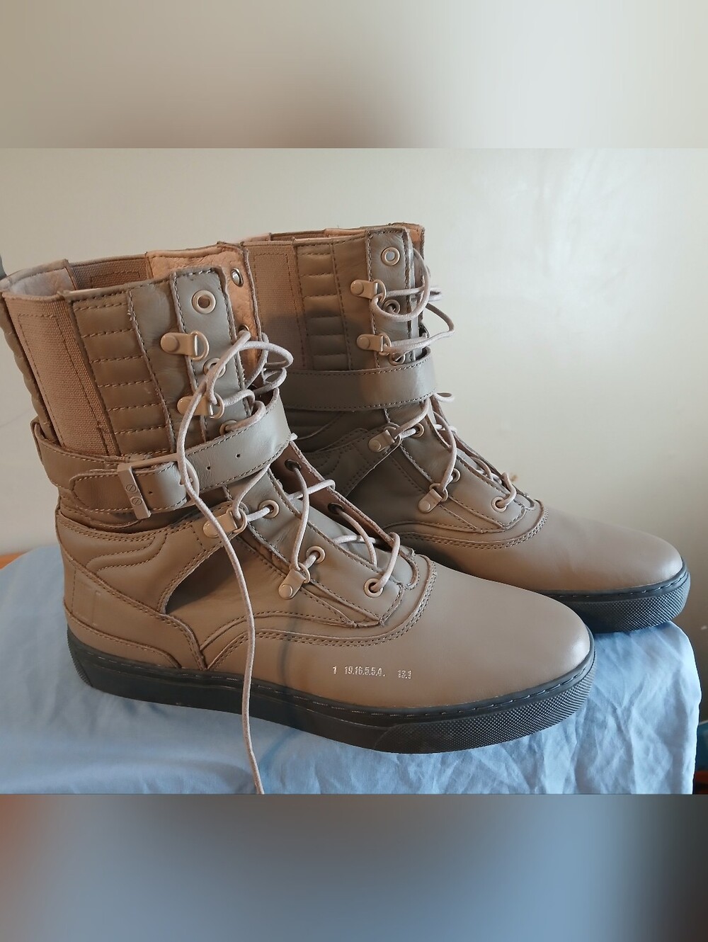 Godspeed Tactical Lace-Up Men's Boots in Tan